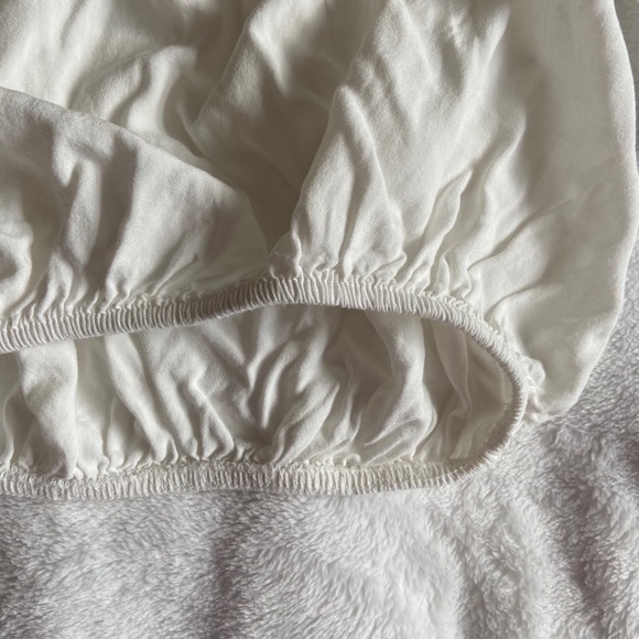 Brandy Melville off the shoulder peasant shirt - Picture 5 of 8